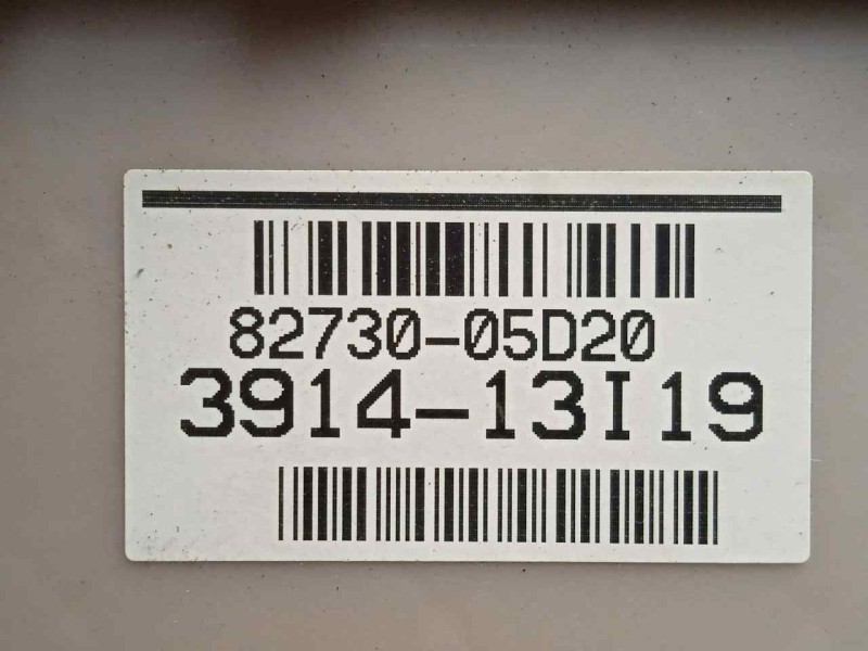 Recambio de caja reles / fusibles para toyota avensis (t27) 2.2 d-4d cat referencia OEM IAM 316953G02-8273005D20-391413119  