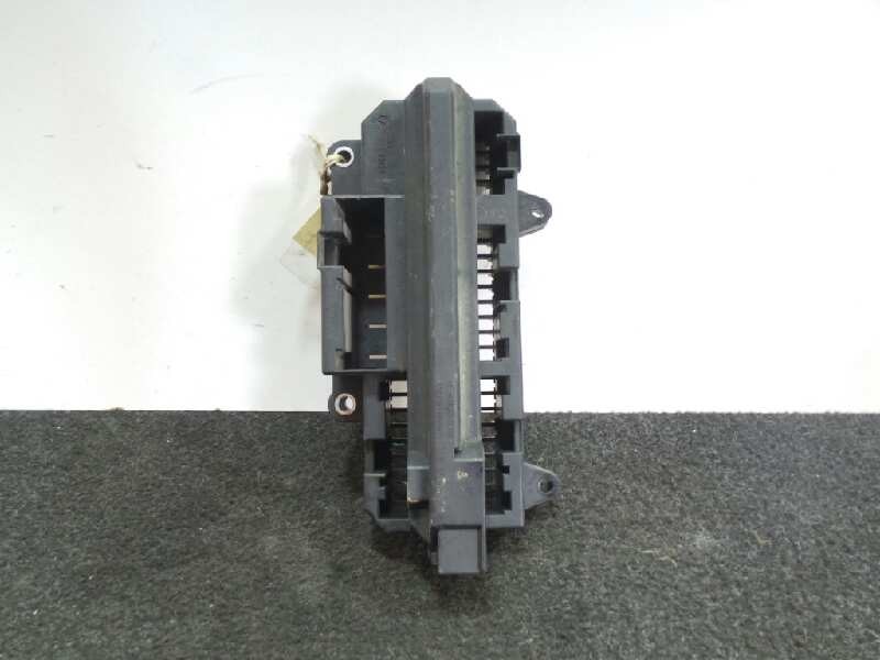 Recambio de caja reles / fusibles para bmw serie 7 (e65/e66) 3.0 turbodiesel cat referencia OEM IAM 5537494  