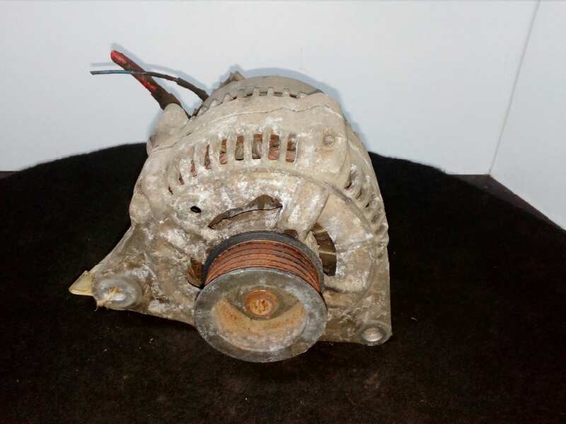 Recambio de alternador para ford scorpio berl./turnier 2.3 16v dohc cat referencia OEM IAM 0123320014-95GB10300KA BOSCH 90 A