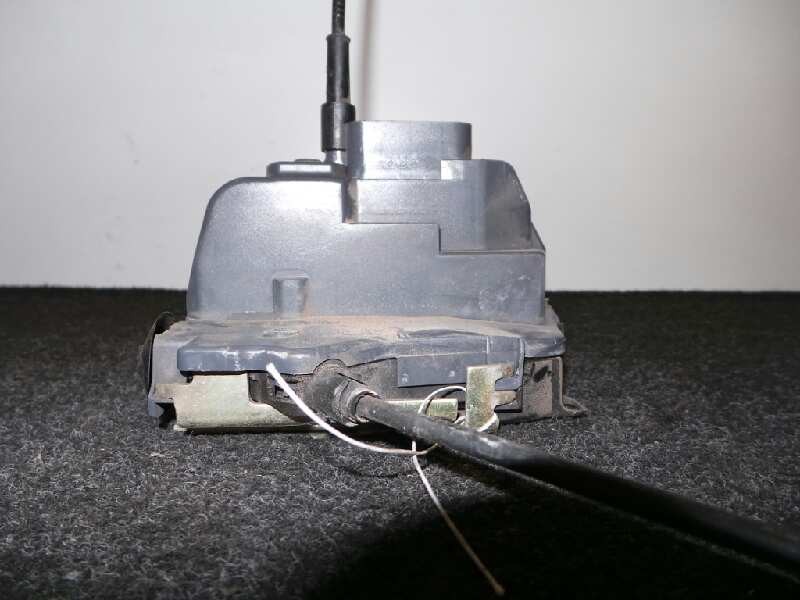 Recambio de cerradura puerta trasera izquierda para renault megane ii berlina 5p 1.5 dci diesel referencia OEM IAM  5.PUERTAS 6.