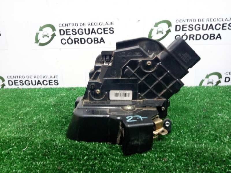 Recambio de cerradura puerta delantera derecha para ford focus c-max (cap) 1.6 tdci cat referencia OEM IAM R21812AF-1483M-924003