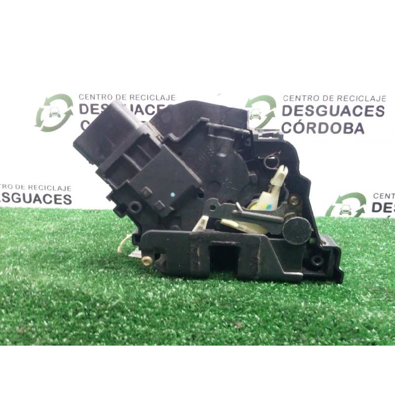 Recambio de cerradura puerta delantera derecha para ford focus c-max (cap) 1.6 tdci cat referencia OEM IAM R21812AF-1483M-924003