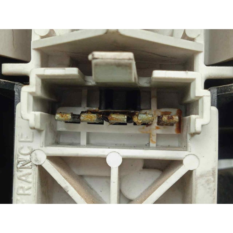 Recambio de piloto trasero derecho para renault rapid/express (f40) 1.4 referencia OEM IAM  85-91 