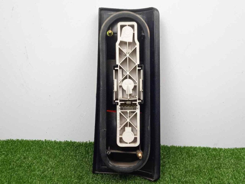 Recambio de piloto trasero izquierdo para renault rapid/express (f40) 1.4 referencia OEM IAM  85-91 