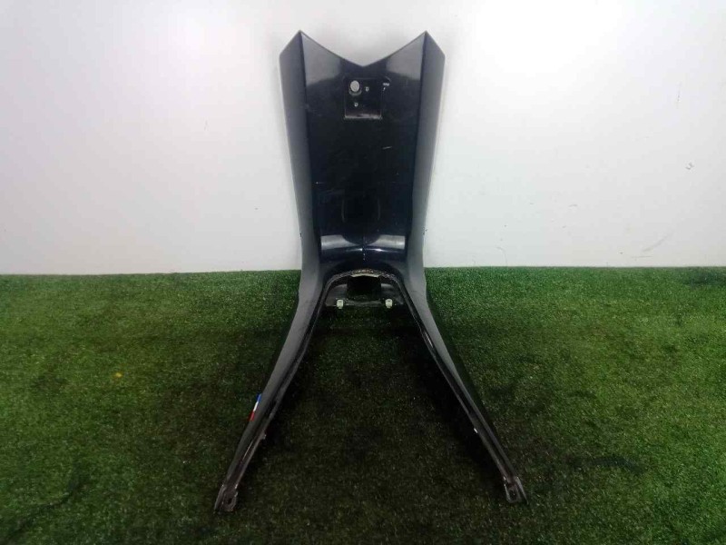 Recambio de moldura para peugeot satelis ii 125 referencia OEM IAM 1176773800 MOLDURA BAJO ASIENTO 