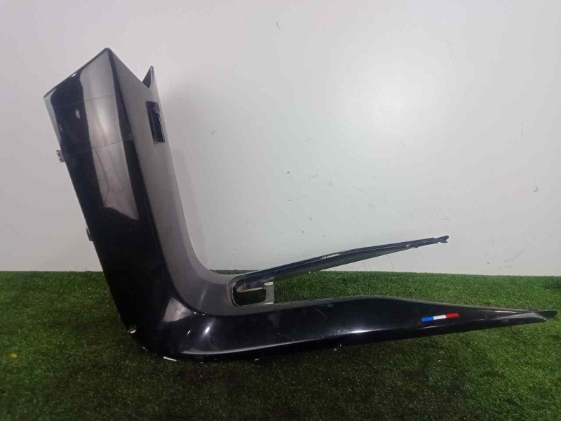 Recambio de moldura para peugeot satelis ii 125 referencia OEM IAM 1176773800 MOLDURA BAJO ASIENTO 