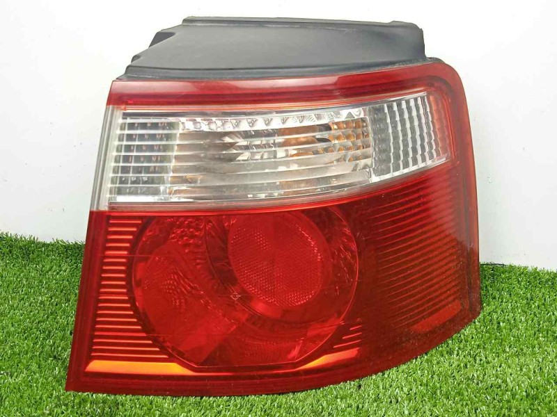 Recambio de piloto trasero derecho para kia carens 1.6 cat referencia OEM IAM  02-06 EXTERIOR