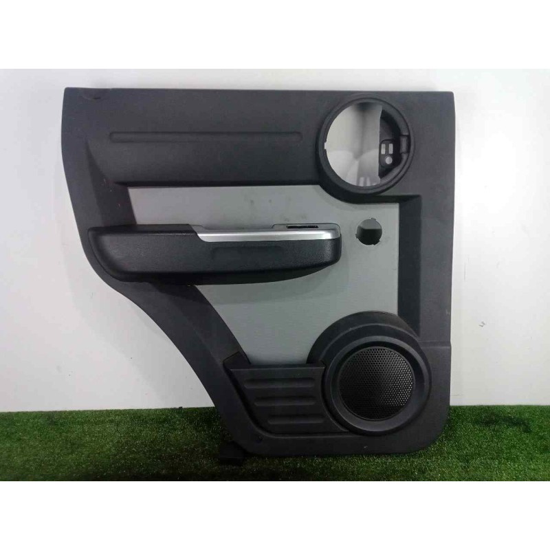 Recambio de guarnecido puerta trasera izquierda para dodge nitro 2.8 crd referencia OEM IAM 1EC071DVAA  