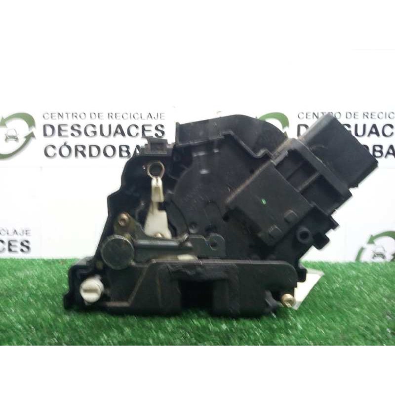 Recambio de cerradura puerta trasera izquierda para ford focus c-max (cap) 1.6 tdci cat referencia OEM IAM R26413BK-5483A-924003