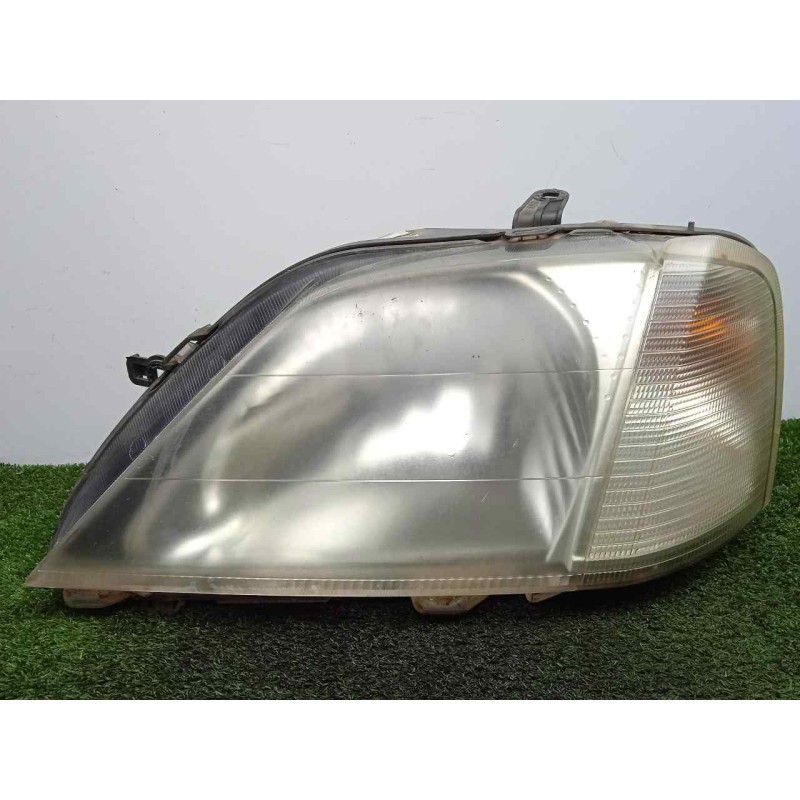 Recambio de faro izquierdo para dacia logan 1.4 cat referencia OEM IAM 8200211005 05-08 