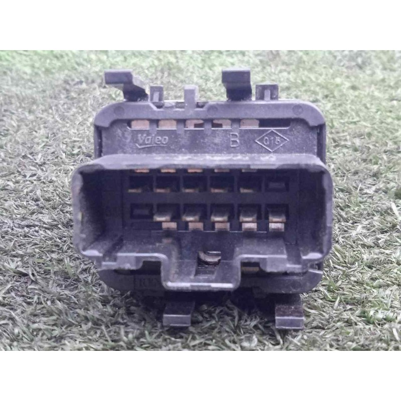 Recambio de mando elevalunas delantero izquierdo para renault laguna ii (bg0) 1.6 referencia OEM IAM SINREFERENCIA 2.BOTONES 