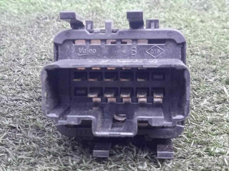 Recambio de mando elevalunas delantero izquierdo para renault laguna ii (bg0) 1.6 referencia OEM IAM SINREFERENCIA 2.BOTONES 