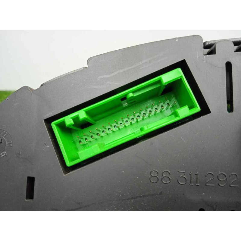 Recambio de cuadro instrumentos para seat leon (1m1) 1.6 referencia OEM IAM 110080013002-1M0920820A 2.CONECTORES VDO