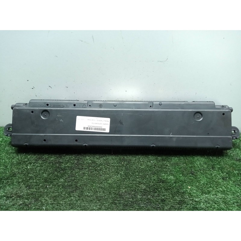 Recambio de cuadro instrumentos para renault scenic ii 1.5 dci diesel referencia OEM IAM 8200787774A-P8200787774A-281208575-NS01