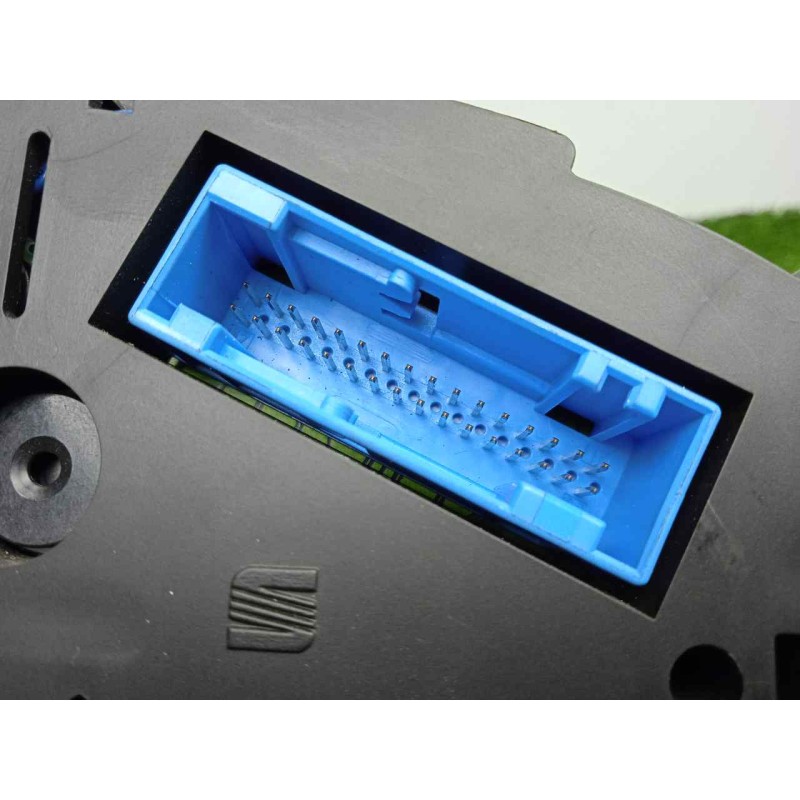 Recambio de cuadro instrumentos para seat leon (1m1) 1.6 referencia OEM IAM 110080013002-1M0920820A 2.CONECTORES VDO