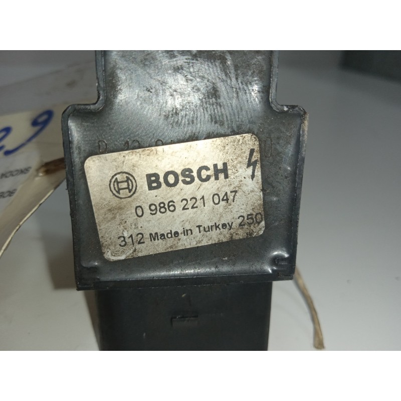 Recambio de bobina encendido para skoda fabia (5j2 ) 1.2 referencia OEM IAM 0986221047  