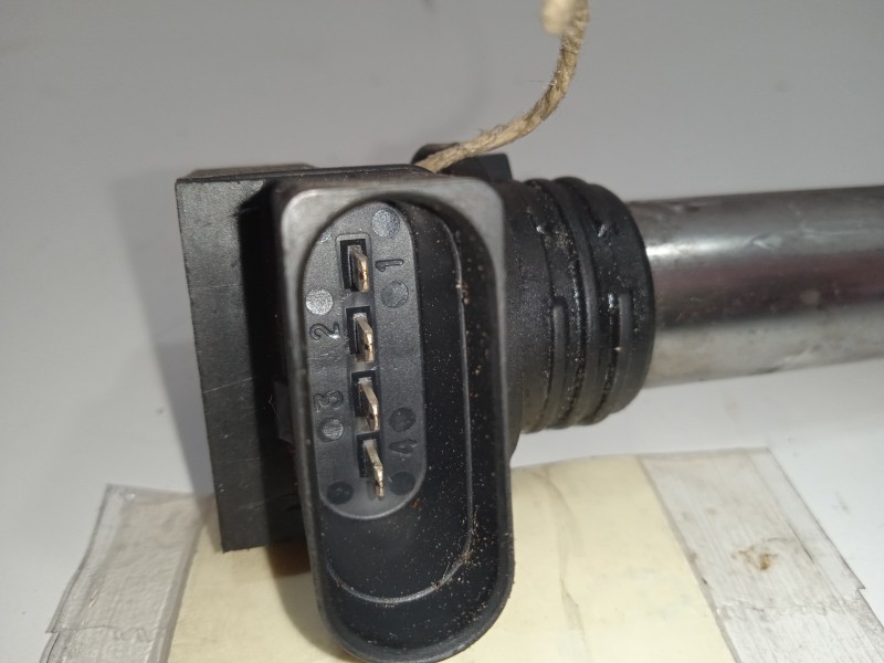 Recambio de bobina encendido para skoda fabia (5j2 ) 1.2 referencia OEM IAM 0986221047  