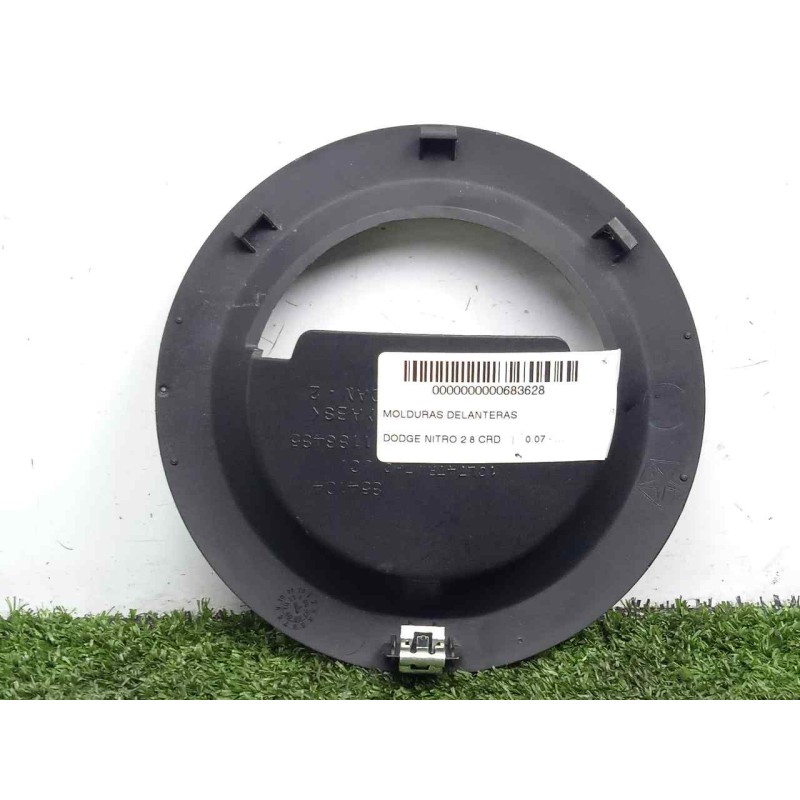 Recambio de molduras delanteras para dodge nitro 2.8 crd referencia OEM IAM 1CL74XDVAB-854104-1186485  