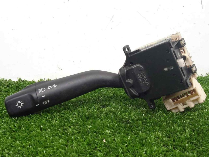 Recambio de mando luces para toyota land cruiser (j12) 3.0 turbodiesel referencia OEM IAM 17A089A-8414026140  