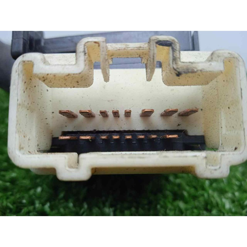 Recambio de mando luces para toyota land cruiser (j12) 3.0 turbodiesel referencia OEM IAM 17A089A-8414026140  