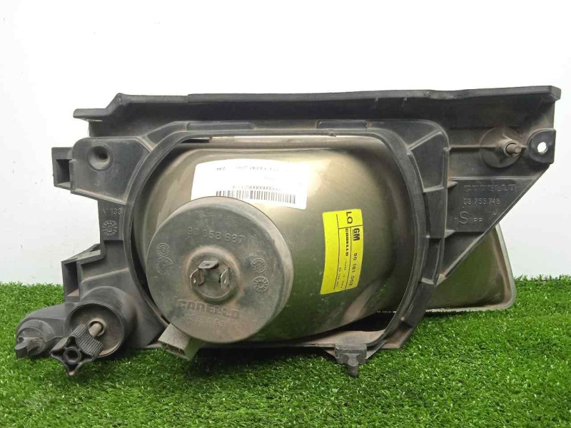 Recambio de faro izquierdo para opel kadett e 1.4 cat (2h6) referencia OEM IAM 90181002 GM 