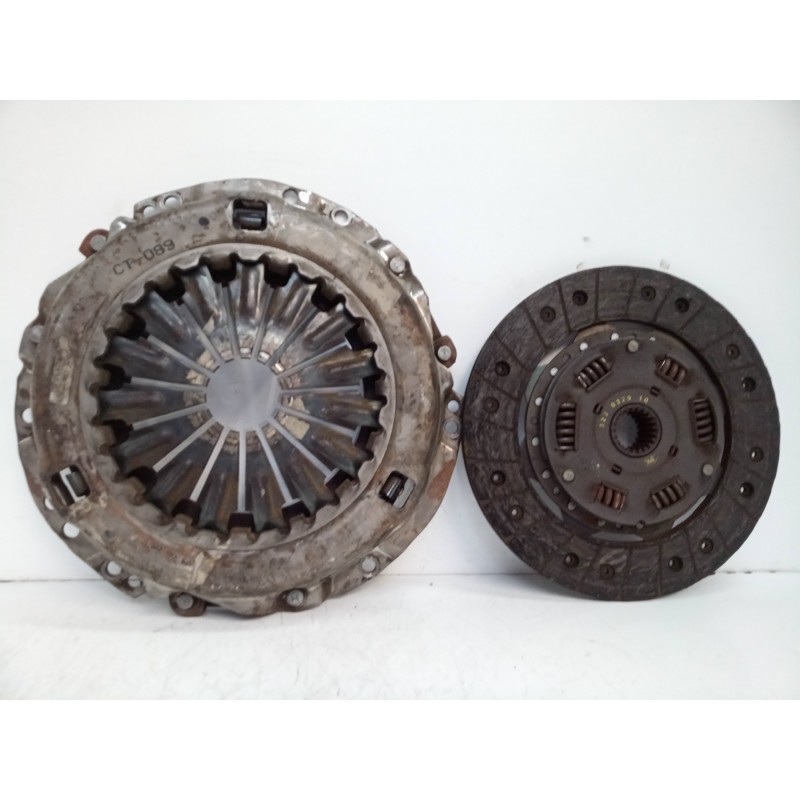Recambio de kit embrague para toyota hilux 2.4d referencia OEM IAM 323032910-123019360-CT089  