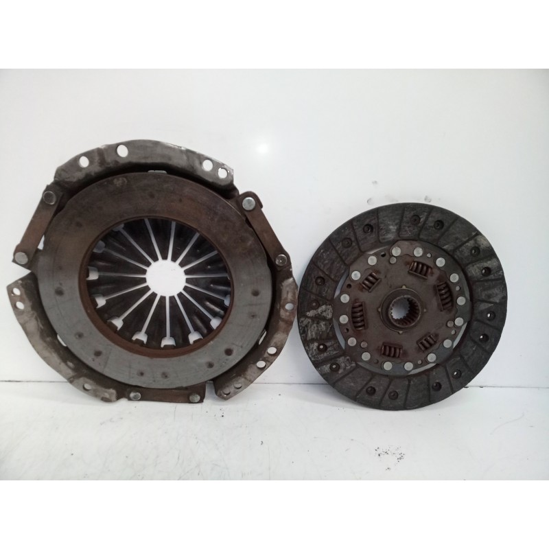 Recambio de kit embrague para toyota hilux 2.4d referencia OEM IAM 323032910-123019360-CT089  