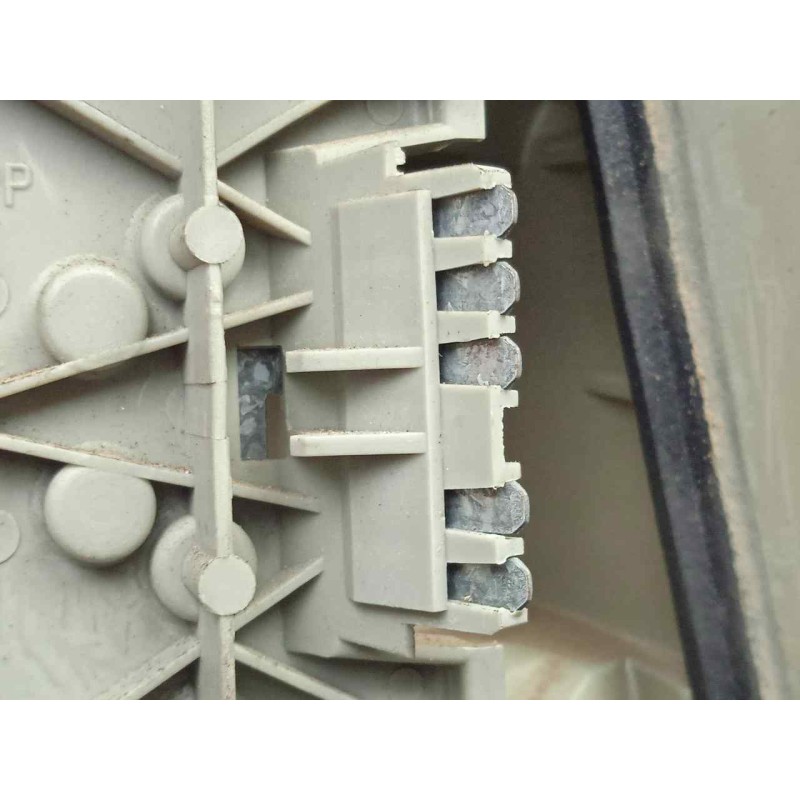 Recambio de piloto trasero izquierdo para opel kadett e 1.4 cat (2h6) referencia OEM IAM SINREFERENCIA 5.PUERTAS 