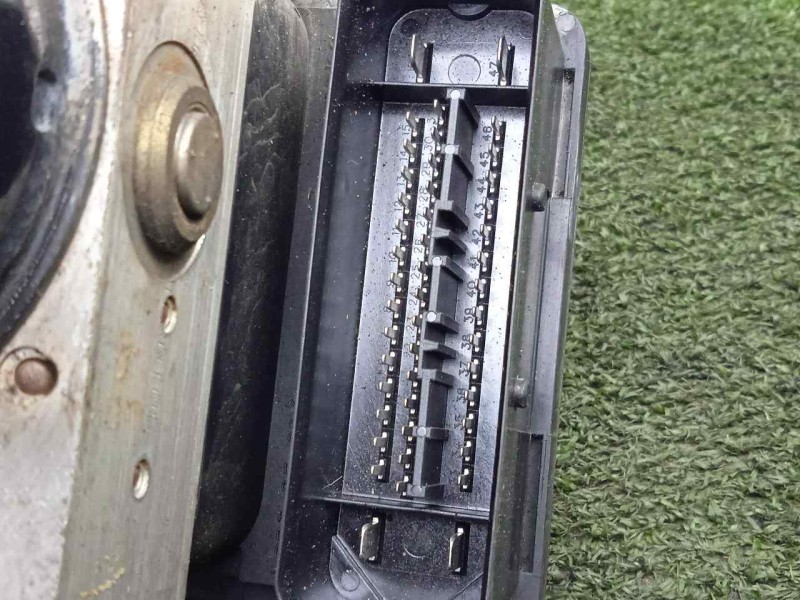 Recambio de abs para seat leon (1p1) 2.0 tdi referencia OEM IAM 1K0907379Q-10096003553-1K0614517N-10020601814 ATE 