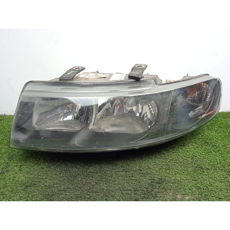 Recambio de faro izquierdo para seat toledo (1m2) 1.9 tdi referencia OEM IAM 1M194001  