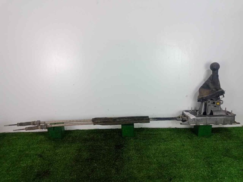 Recambio de palanca cambio para seat leon (1p1) 2.0 tdi referencia OEM IAM 1K0711049AT 6.VELOCIDADES MANUAL