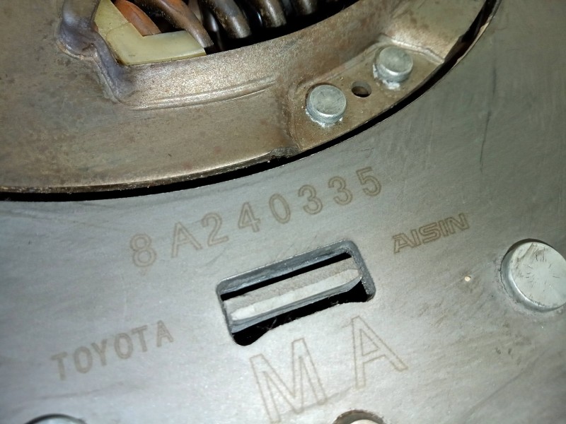 Recambio de volante motor para toyota highlander 3.3 g hybrid referencia OEM IAM 8A240335  