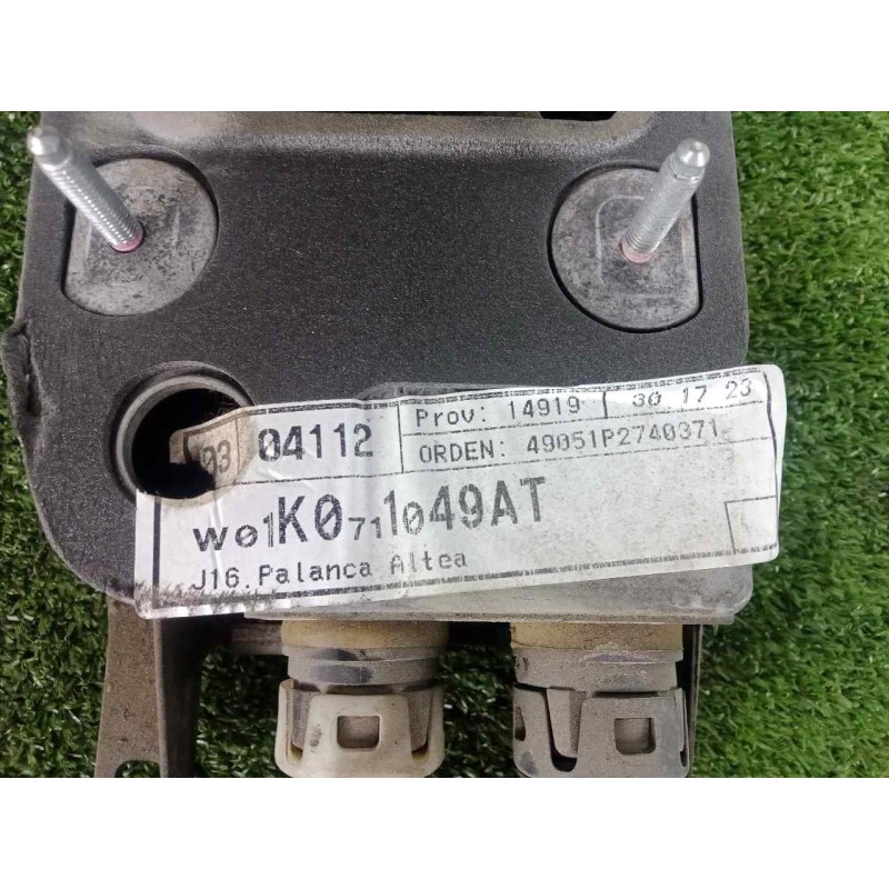 Recambio de palanca cambio para seat leon (1p1) 2.0 tdi referencia OEM IAM 1K0711049AT 6.VELOCIDADES MANUAL