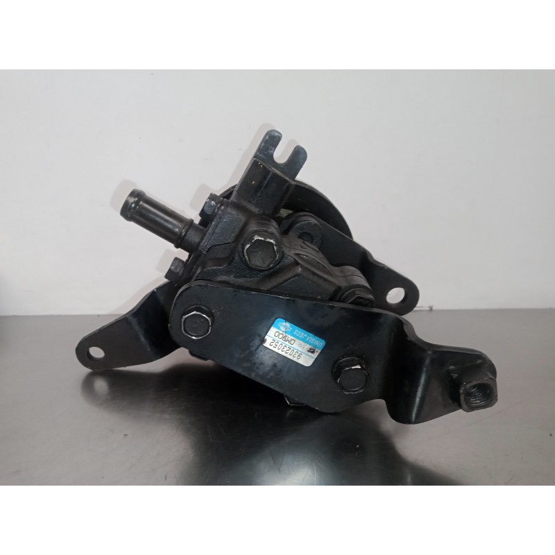 Recambio de bomba servodireccion para nissan almera (n15) 2.0 diesel referencia OEM IAM 93023052  CD20