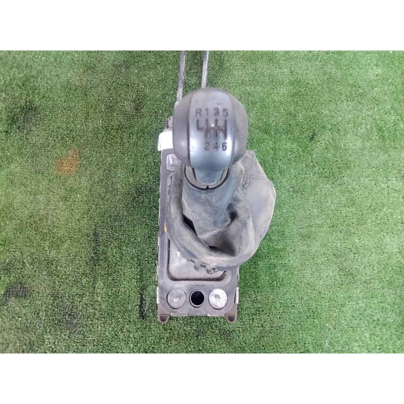 Recambio de palanca cambio para seat leon (1p1) 2.0 tdi referencia OEM IAM 1K0711049AT 6.VELOCIDADES MANUAL