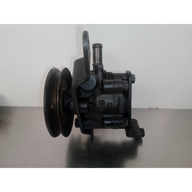 Recambio de bomba servodireccion para nissan almera (n15) 2.0 diesel referencia OEM IAM 93023052  CD20