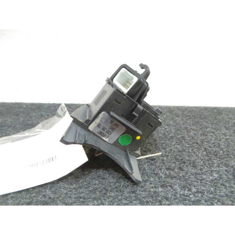 Recambio de mando volante para renault scenic ii 1.5 dci diesel referencia OEM IAM 8200206738-61890007  