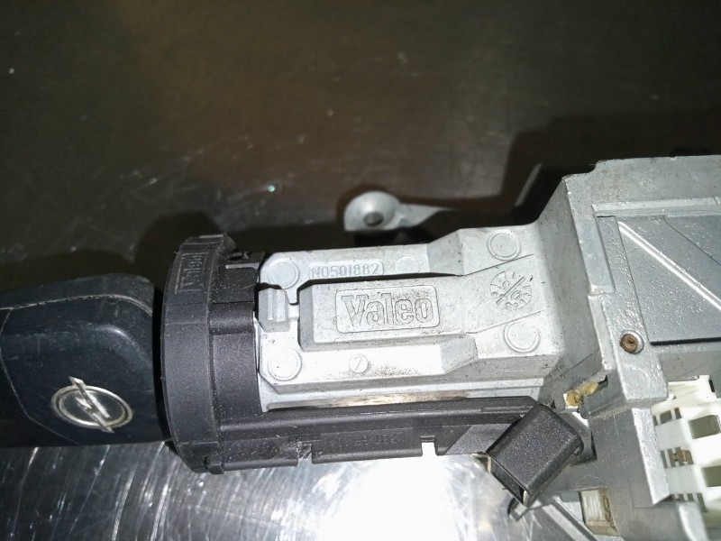 Recambio de conmutador de arranque para opel astra h berlina 1.6 16v referencia OEM IAM N0501882-281726  