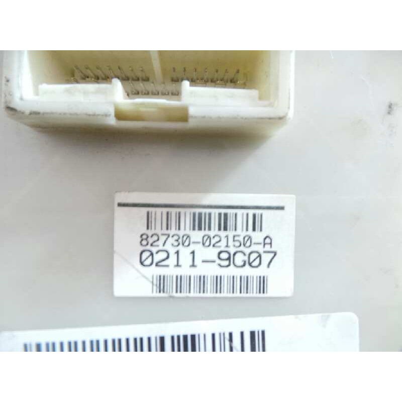 Recambio de caja reles / fusibles para toyota auris 1.4 turbodiesel cat referencia OEM IAM 8273002150A-02119G07-03939E14  