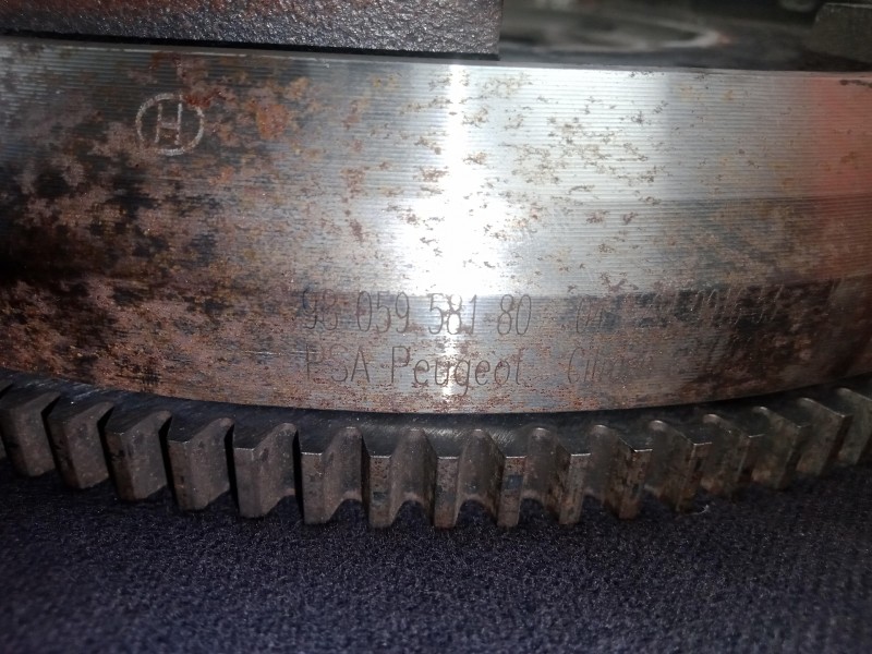 Recambio de volante motor para opel crossland x 1.2 referencia OEM IAM 9805958180  