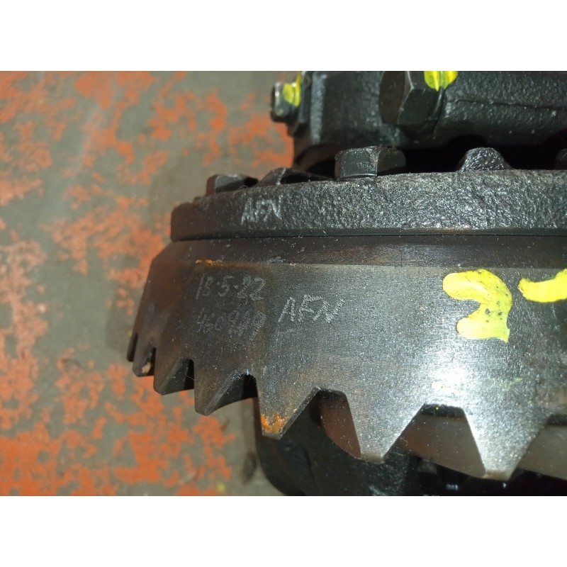 Recambio de diferencial trasero para mitsubishi pajero 2.5 td referencia OEM IAM MB393572 RELACION: 4.87 - 4,87 