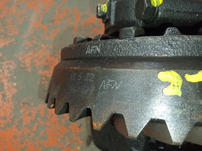 Recambio de diferencial trasero para mitsubishi pajero 2.5 td referencia OEM IAM MB393572 RELACION: 4.87 - 4,87 