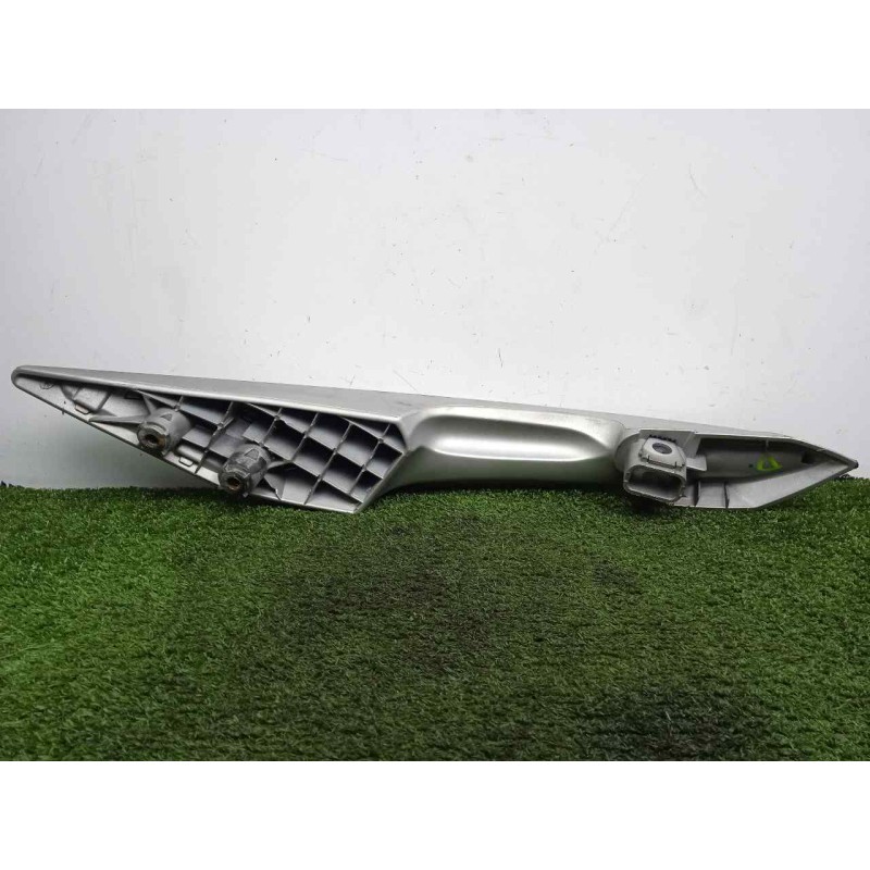 Recambio de maneta exterior trasera derecha para peugeot satelis ii 125 referencia OEM IAM SINREFERENCIA ASIDERA 