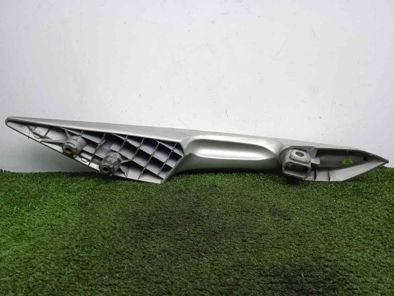 Recambio de maneta exterior trasera derecha para peugeot satelis ii 125 referencia OEM IAM SINREFERENCIA ASIDERA 