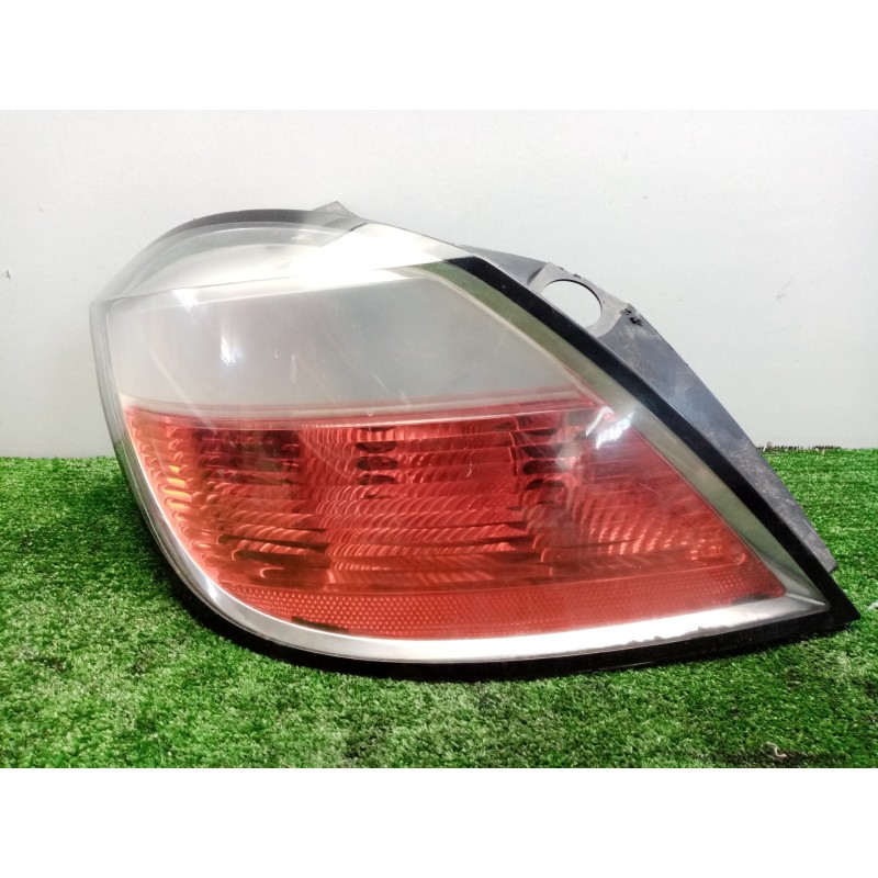 Recambio de piloto trasero izquierdo para opel astra h berlina 1.7 16v cdti referencia OEM IAM  ASTRA.H - 04-07 5.PUERTAS - BLAN
