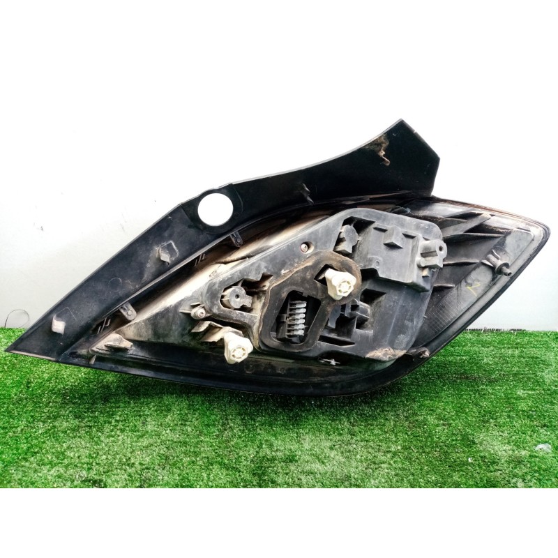 Recambio de piloto trasero izquierdo para opel astra h berlina 1.7 16v cdti referencia OEM IAM  ASTRA.H - 04-07 5.PUERTAS - BLAN