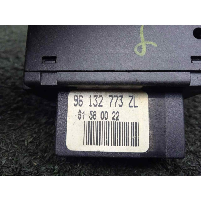 Recambio de mando limpia para citroën xantia berlina 2.1 turbodiesel referencia OEM IAM 96132773ZL  LIMPIA TRASERO