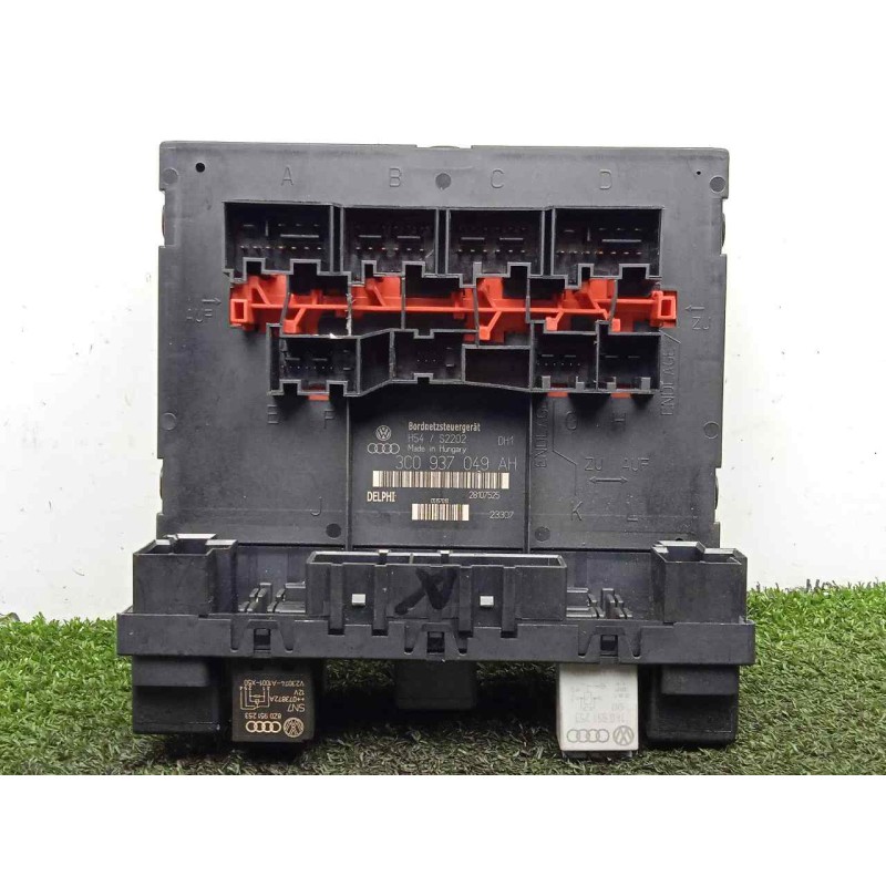 Recambio de caja reles / fusibles para seat altea (5p1) 1.9 tdi referencia OEM IAM 3C0937049-3C0937049AH-28107525  