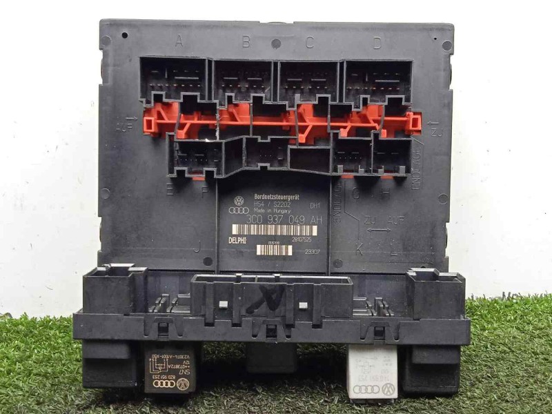 Recambio de caja reles / fusibles para seat altea (5p1) 1.9 tdi referencia OEM IAM 3C0937049-3C0937049AH-28107525  