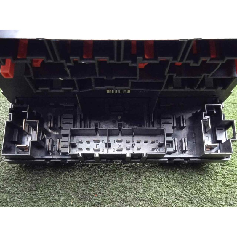 Recambio de caja reles / fusibles para seat altea (5p1) 1.9 tdi referencia OEM IAM 3C0937049-3C0937049AH-28107525  
